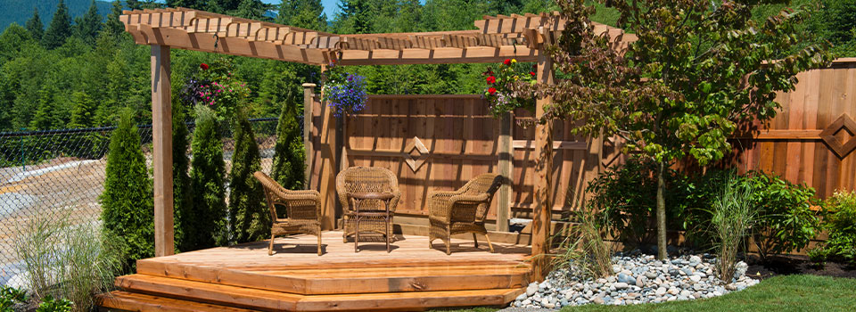 How to Protect Your Outdoor Wood Furniture and Other Items